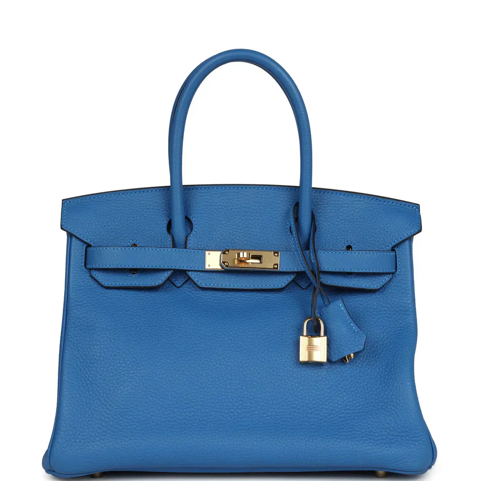 Luxury Handbag – Timeless Elegance and Careful Finish