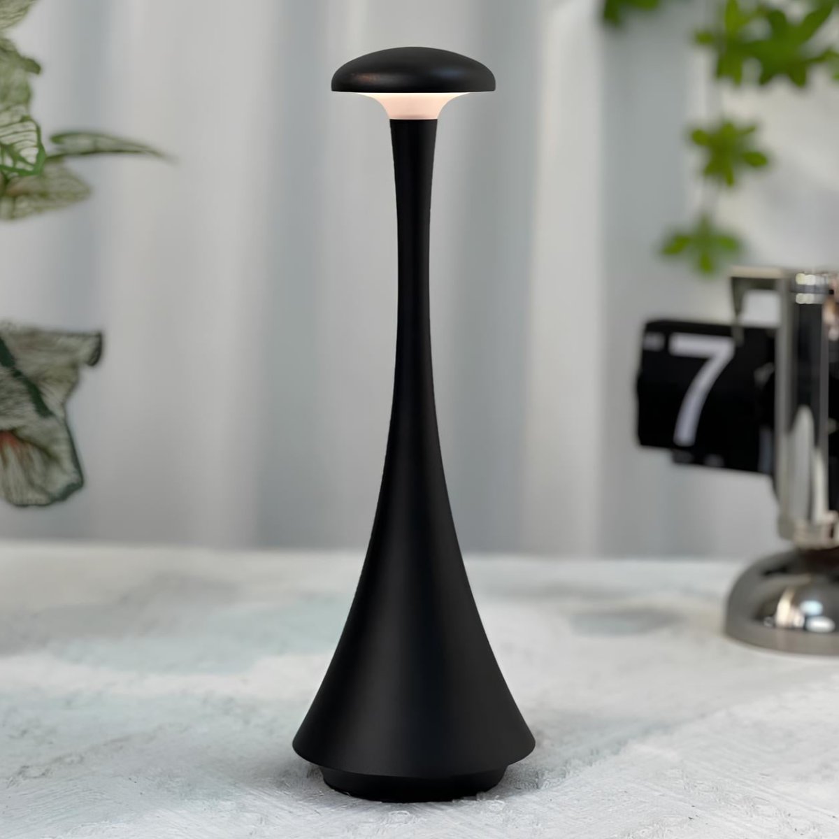 Lampa de masă elegantă – Eleganță și modernitate