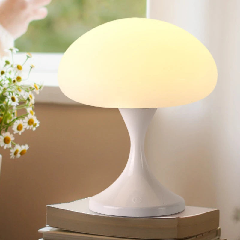 Houbová dekoratívna lampa – Teplá a trendová atmosféra