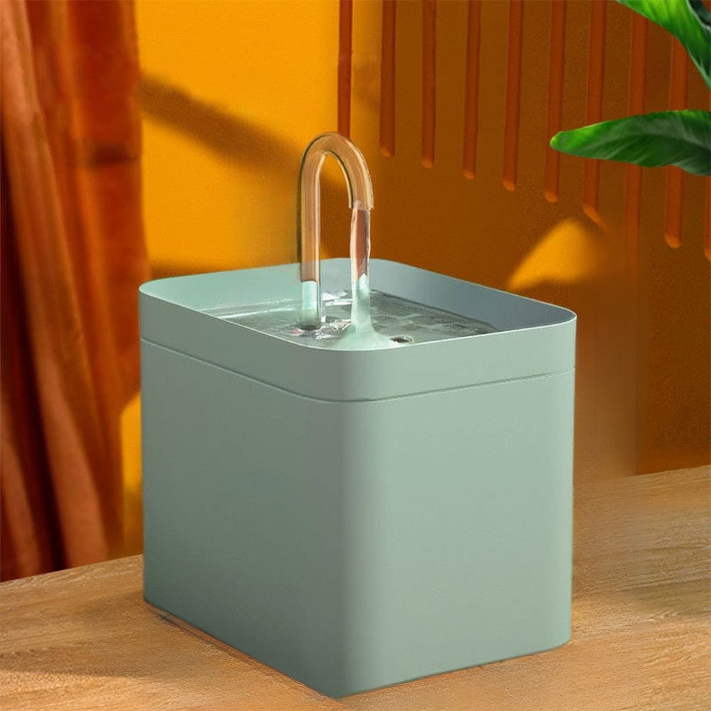 Fonte De Água Para Animais – Circulação Contínua E Filtração Eficaz