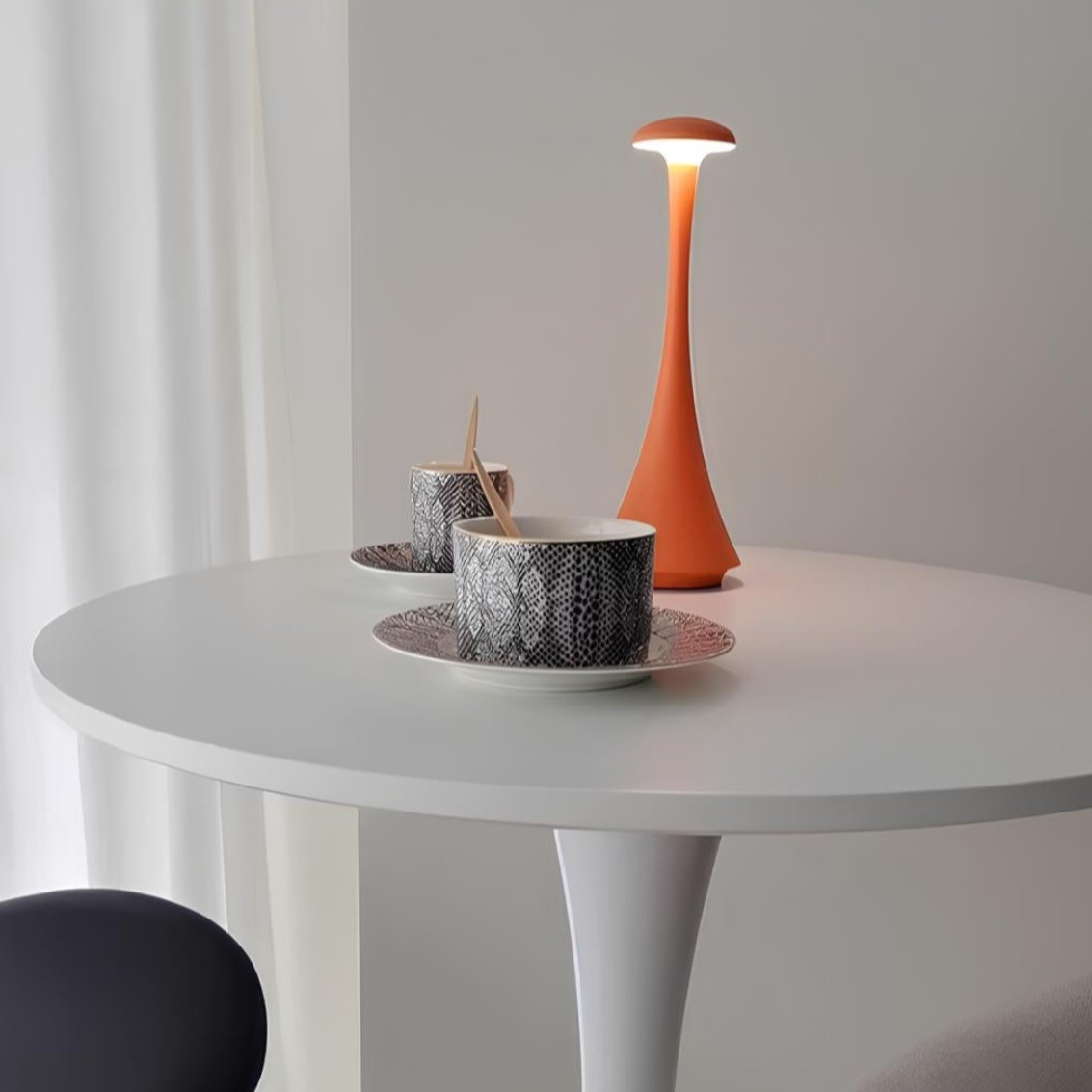 Lampa de masă elegantă – Eleganță și modernitate