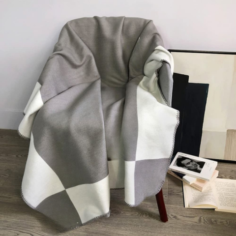 Carouri în carouri – Eleganță modernă și confort moale