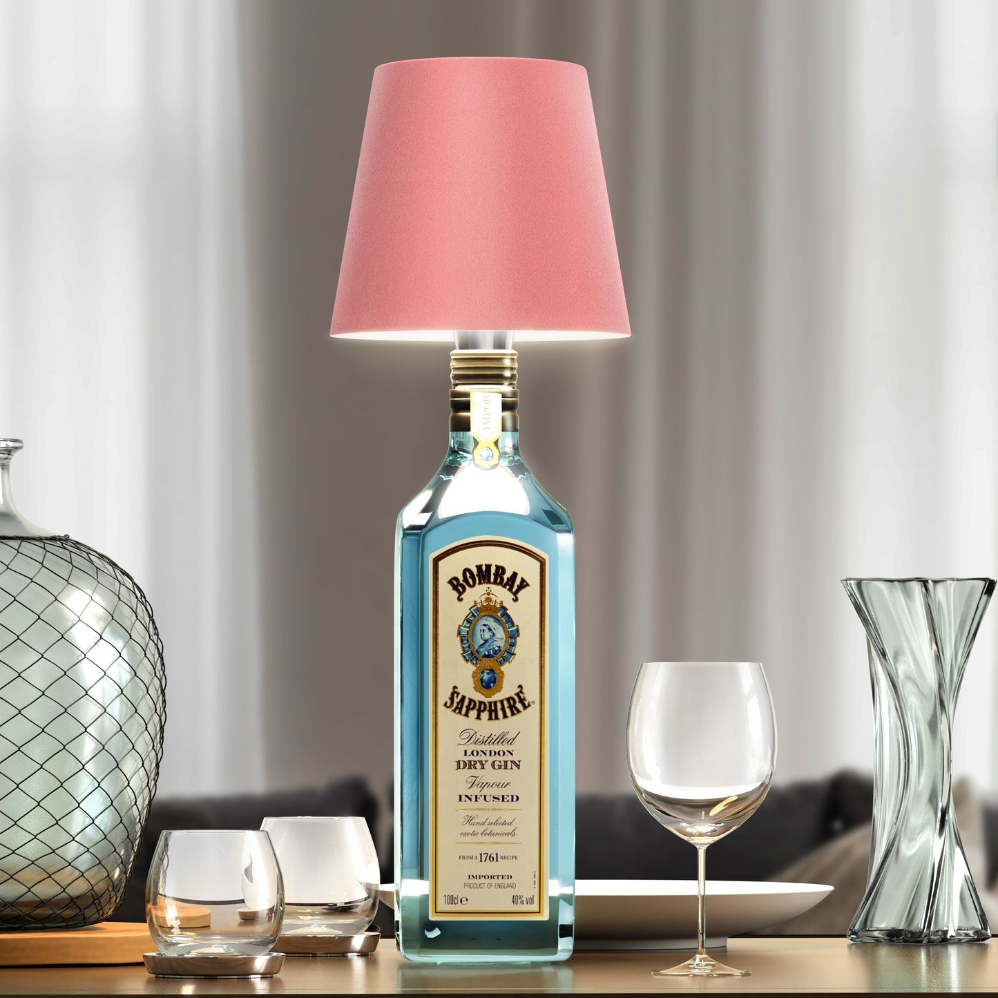 Nabíjecí LED lampa – Přeměňte své lahve na svítidla