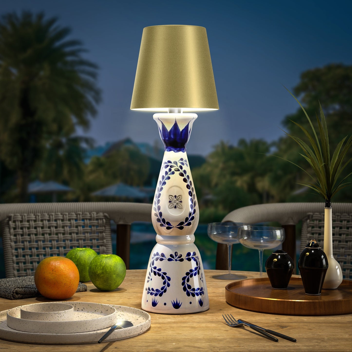 Nabíjecí LED lampa – Přeměňte své lahve na svítidla