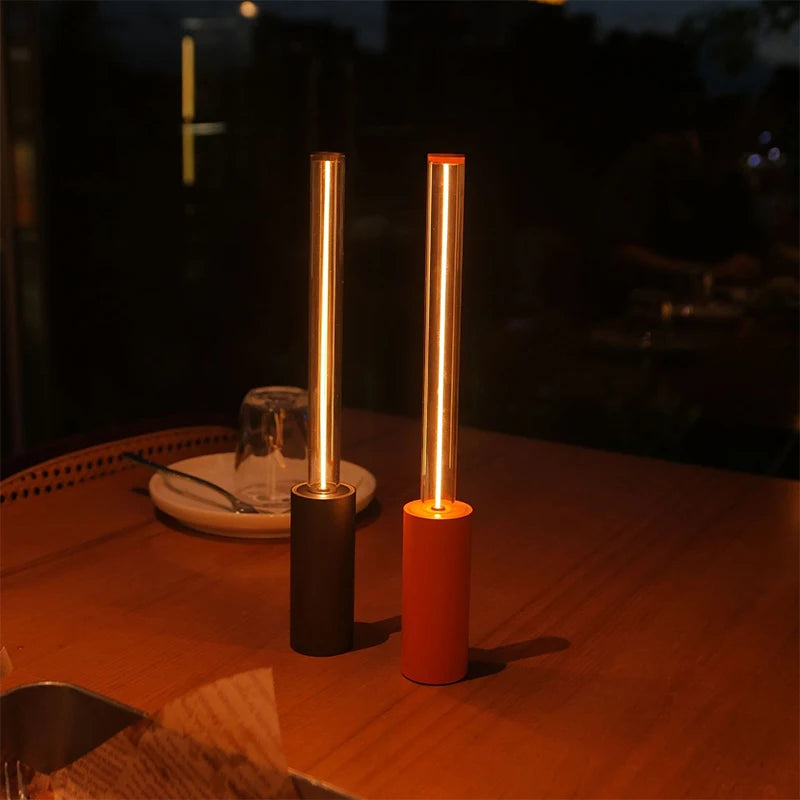 Lâmpada LED em Forma de Bastão – Iluminação Moderna e Elegante