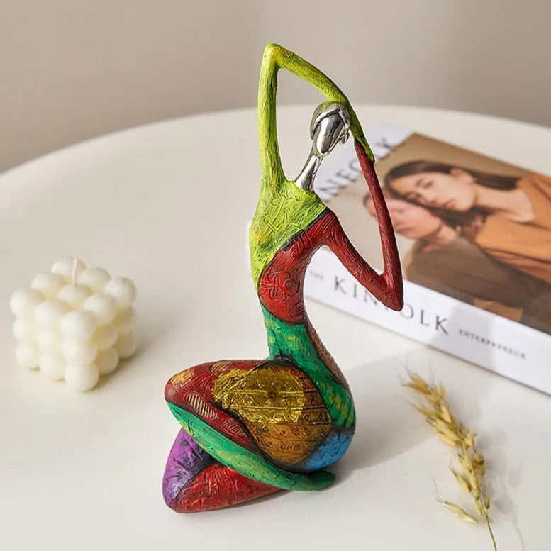 Abstraktná socha ženy – Elegancia a modernita