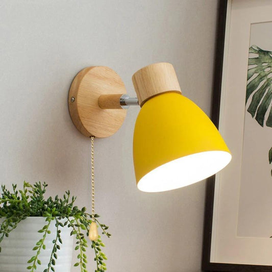 Modern Wall Lamp – Sleek Style and Natural Touch 