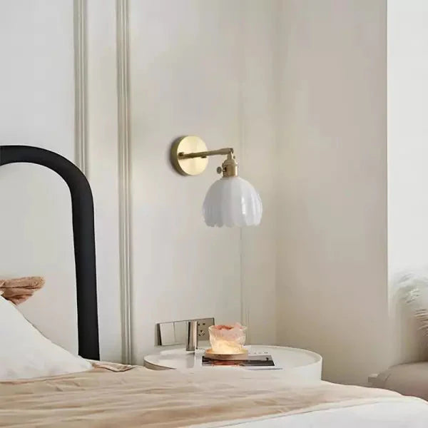 Decorative Wall Sconce – Flower in Bud and Romantic Atmosphere 