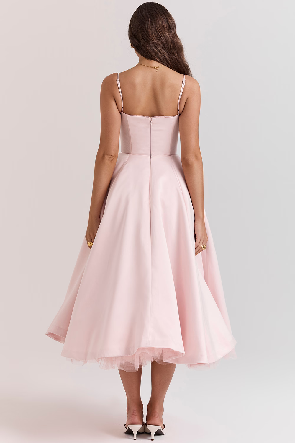 Lory | Vestido Midi Con Tirantes – Glamour Clásico Y Ligereza 
