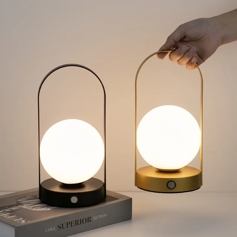 Stolní Lampa Bez Drátu — Nastavitelná Intenzita Světla 