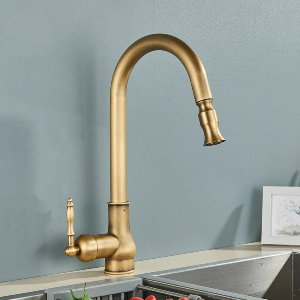 Torneira de Cozinha Vintage – Elegância Clássica e Acabamento Autêntico 