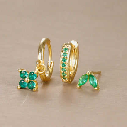 Insieme di Orecchini e Piercing – Versatilità e Sottile Brillantezza 