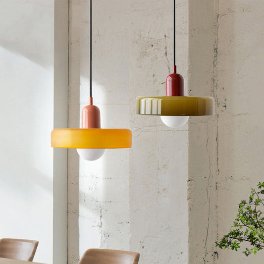 Lampada Decorativa Appesa – Colori Vibranti e Spirito Bohemien 