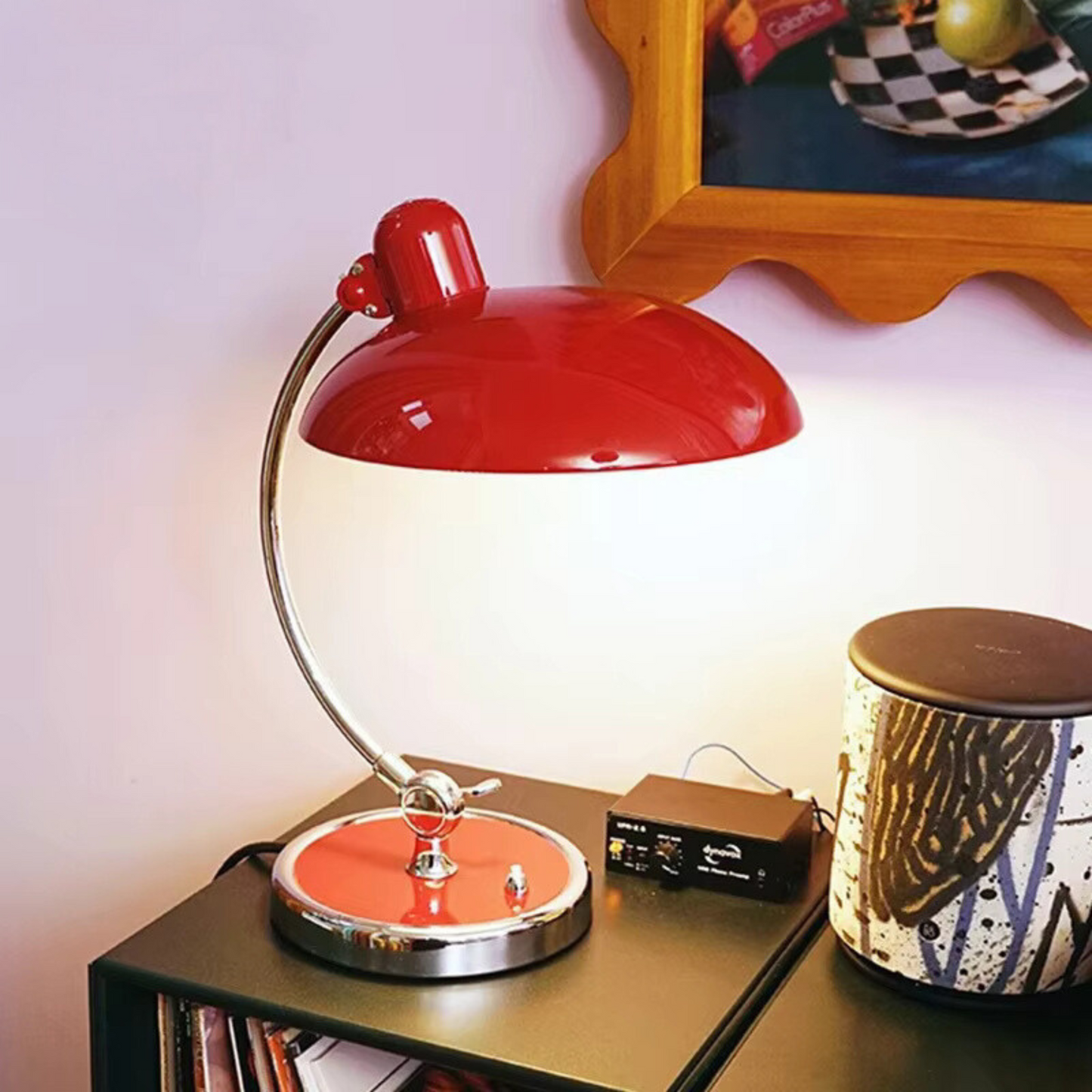Lampada da Scrivania Moderna – Stile Elegante e Struttura Solida 