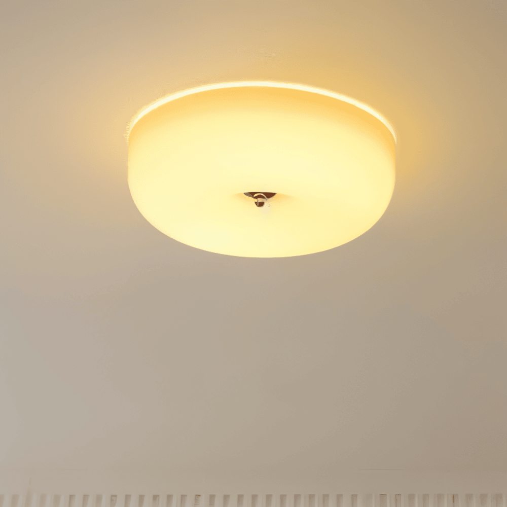 Skandynawska szklana lampa sufitowa - nowoczesna dekoracja i łatwa instalacja
