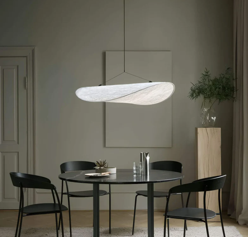 Lampa sufitowa rzemieślnicza – naturalna i autentyczna elegancja 