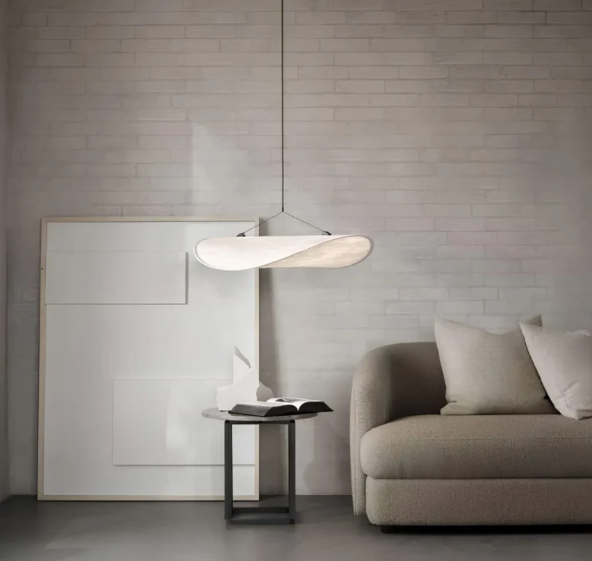 Lampa sufitowa rzemieślnicza – naturalna i autentyczna elegancja 