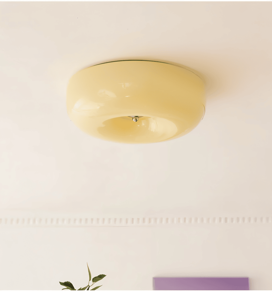 Skandynawska szklana lampa sufitowa - nowoczesna dekoracja i łatwa instalacja