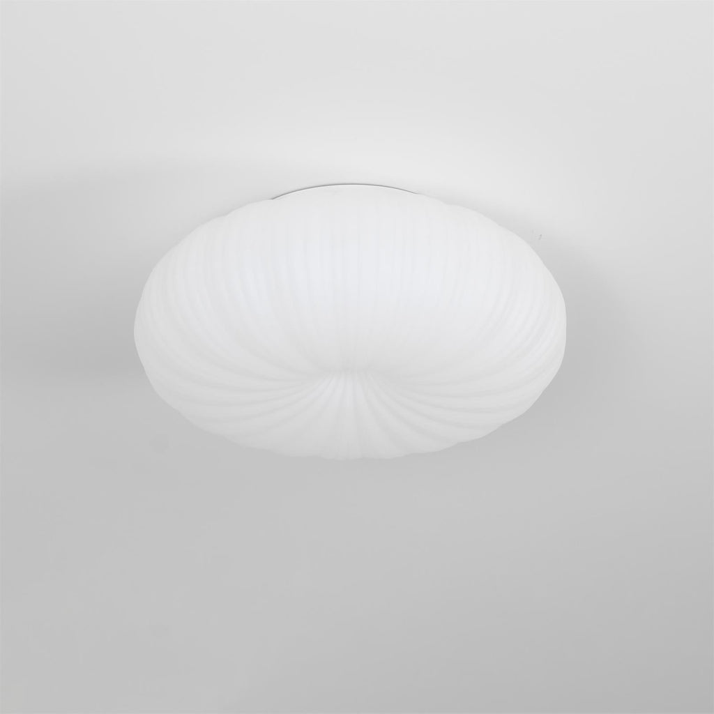 Elegant moderne loftlampe – justerbart lys og personlig atmosfære 