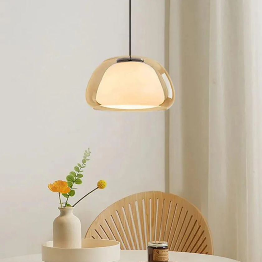 Decoratieve Plafondlamp – Warme en Trendy Sfeer 