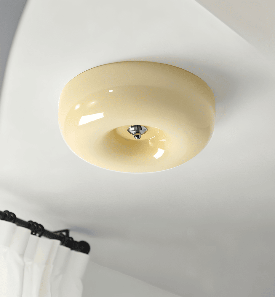 Skandynawska szklana lampa sufitowa - nowoczesna dekoracja i łatwa instalacja
