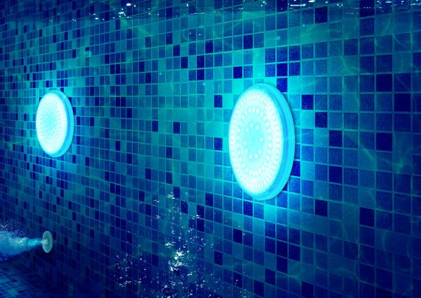 Podvodní LED lampa s dálkovým ovládáním – vodotěsné a univerzální osvětlení 