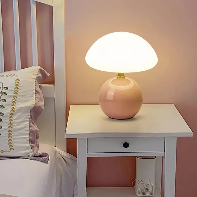 מנורת שולחן בצורת פטרייה – Elegance Et Originalité 