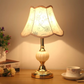 Dekoratívna stolná lampa – vintage štýl a nadčasová elegancia 