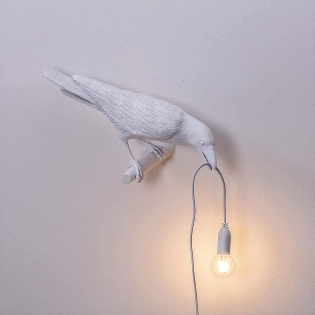 Dekorative Lampe — Krähe für eine mysteriöse Atmosphäre 