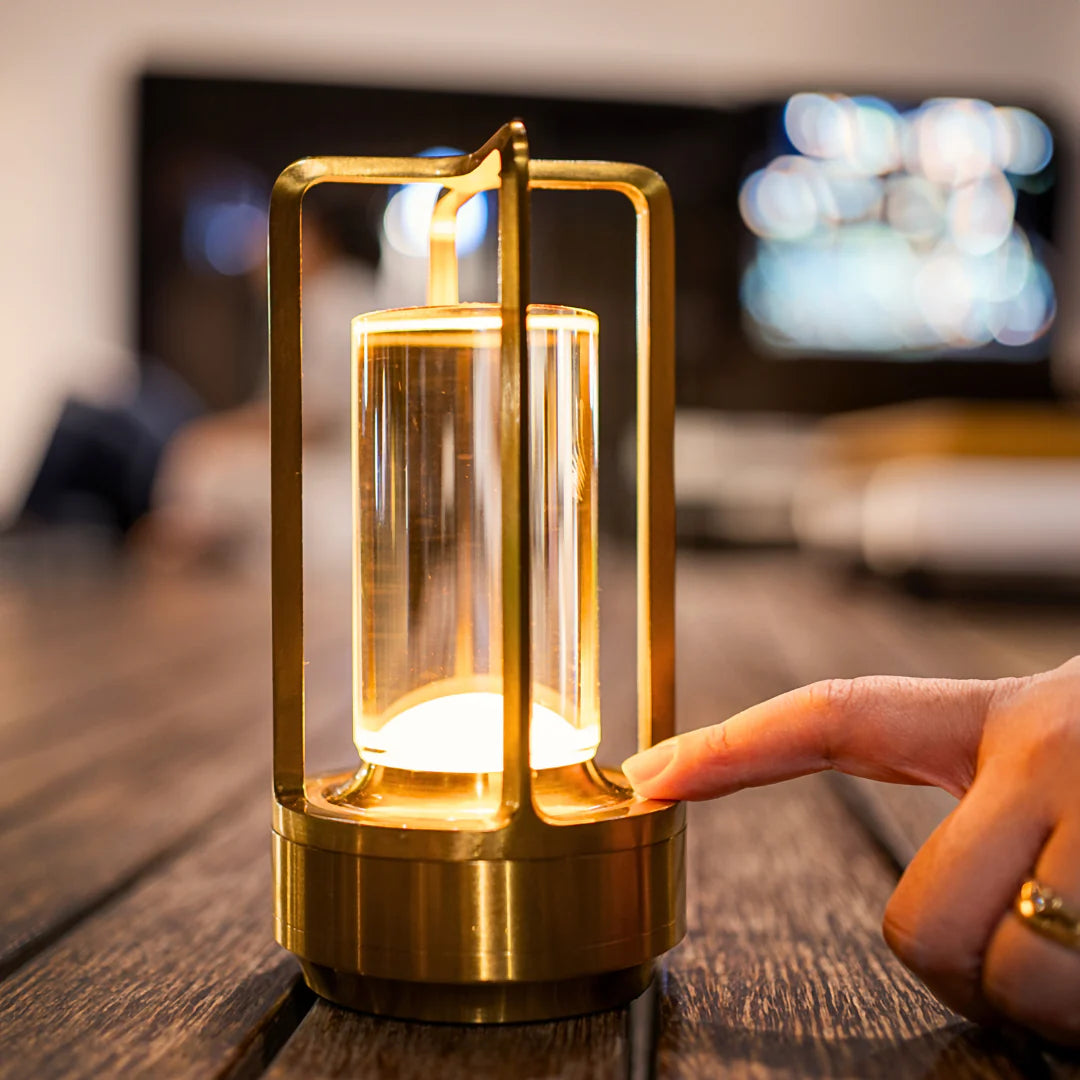 Tischlampe mit Akku – Gedämpftes Licht und zeitloser Stil 