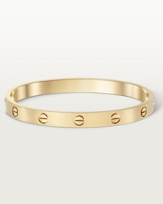 Minimalist Gold Bangle – Discreet and Timeless Elegance 