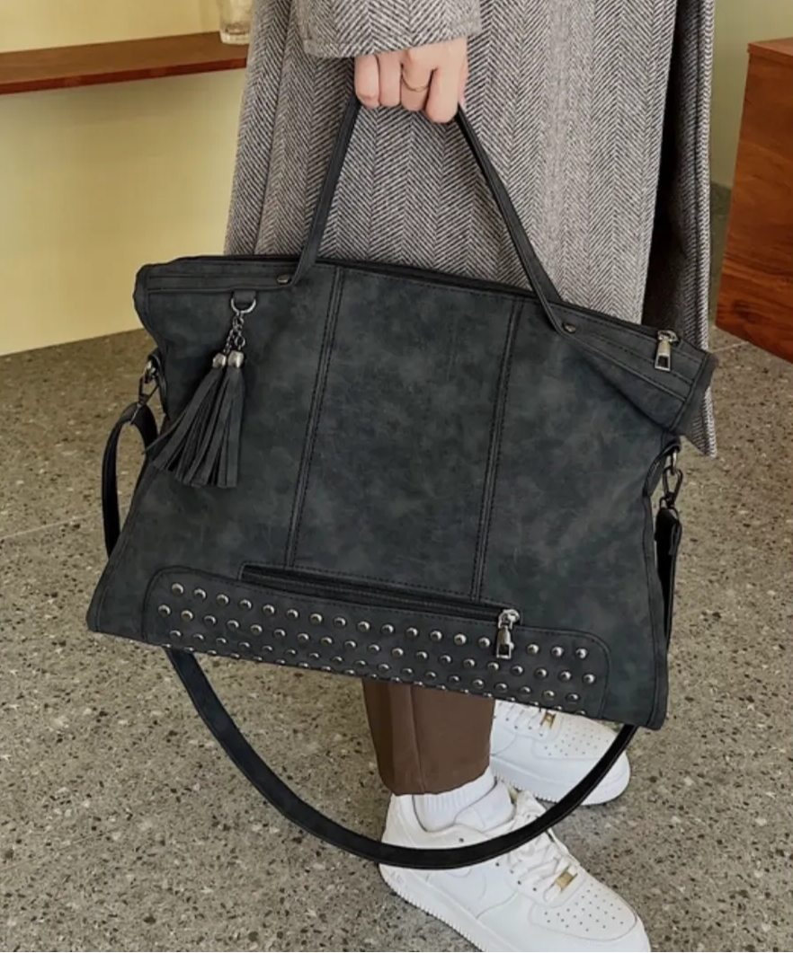Sandra | Geantă De Mână De Lux – Distincție Și Confort De Utilizare 