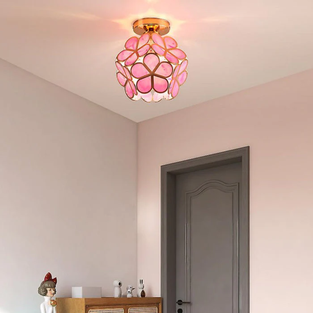 Taklampe i Blomsterform – Delikat og Moderne Design 