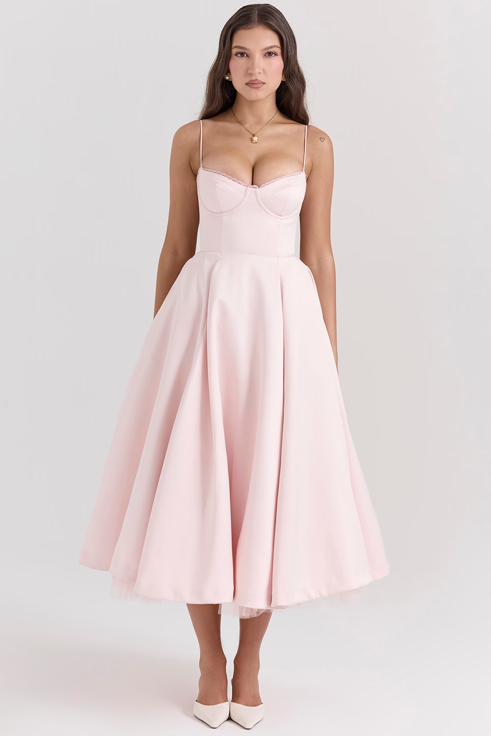 Lory | Vestido Midi Con Tirantes – Glamour Clásico Y Ligereza 