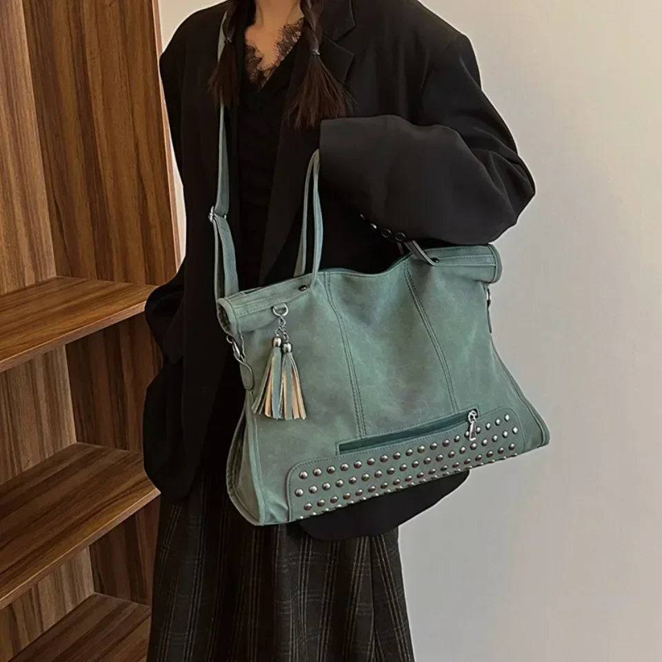 Sandra | Geantă De Mână De Lux – Distincție Și Confort De Utilizare 